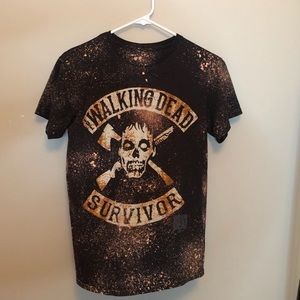Walking Dead t-shirt.
